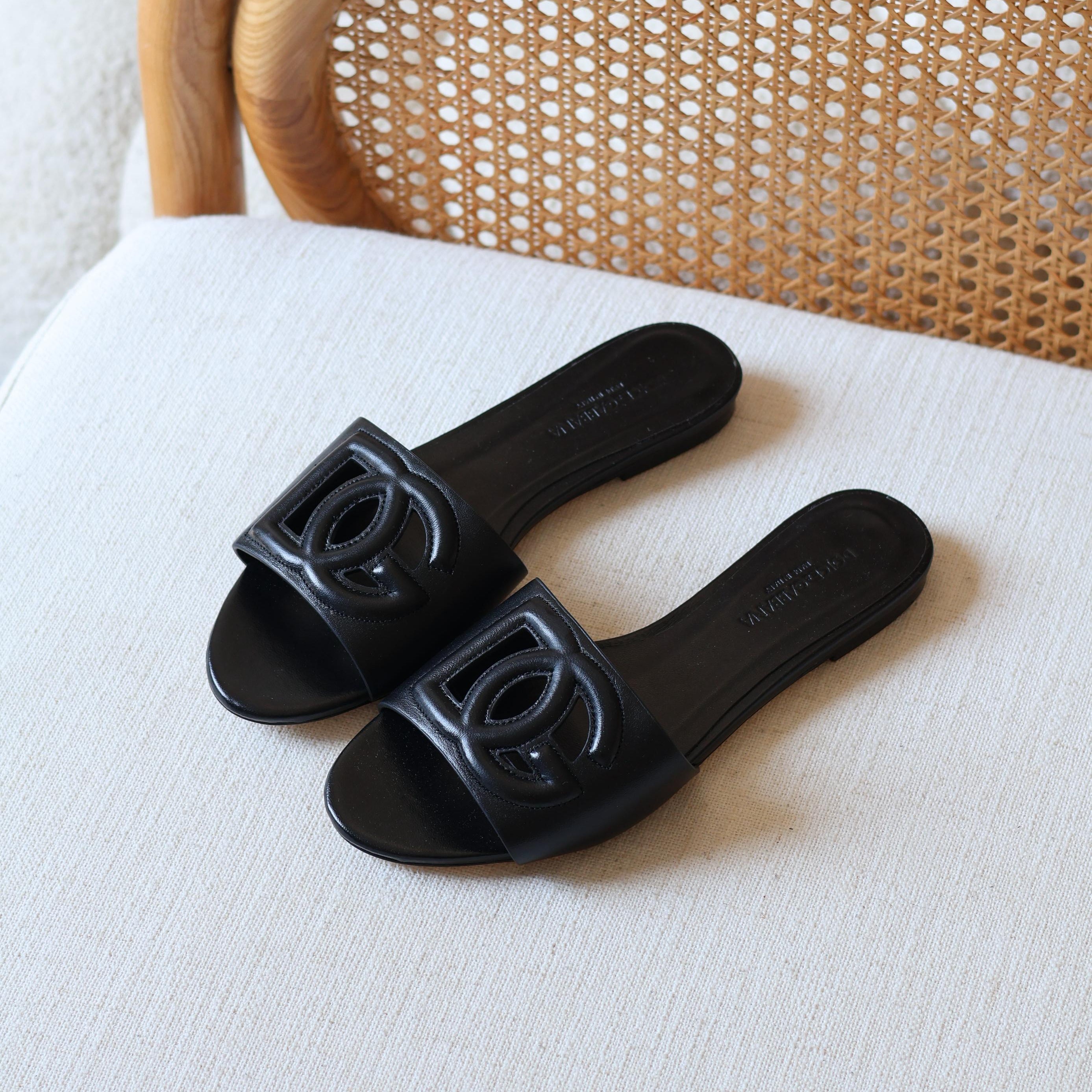 Dolce & Gabbana Flat Sandal