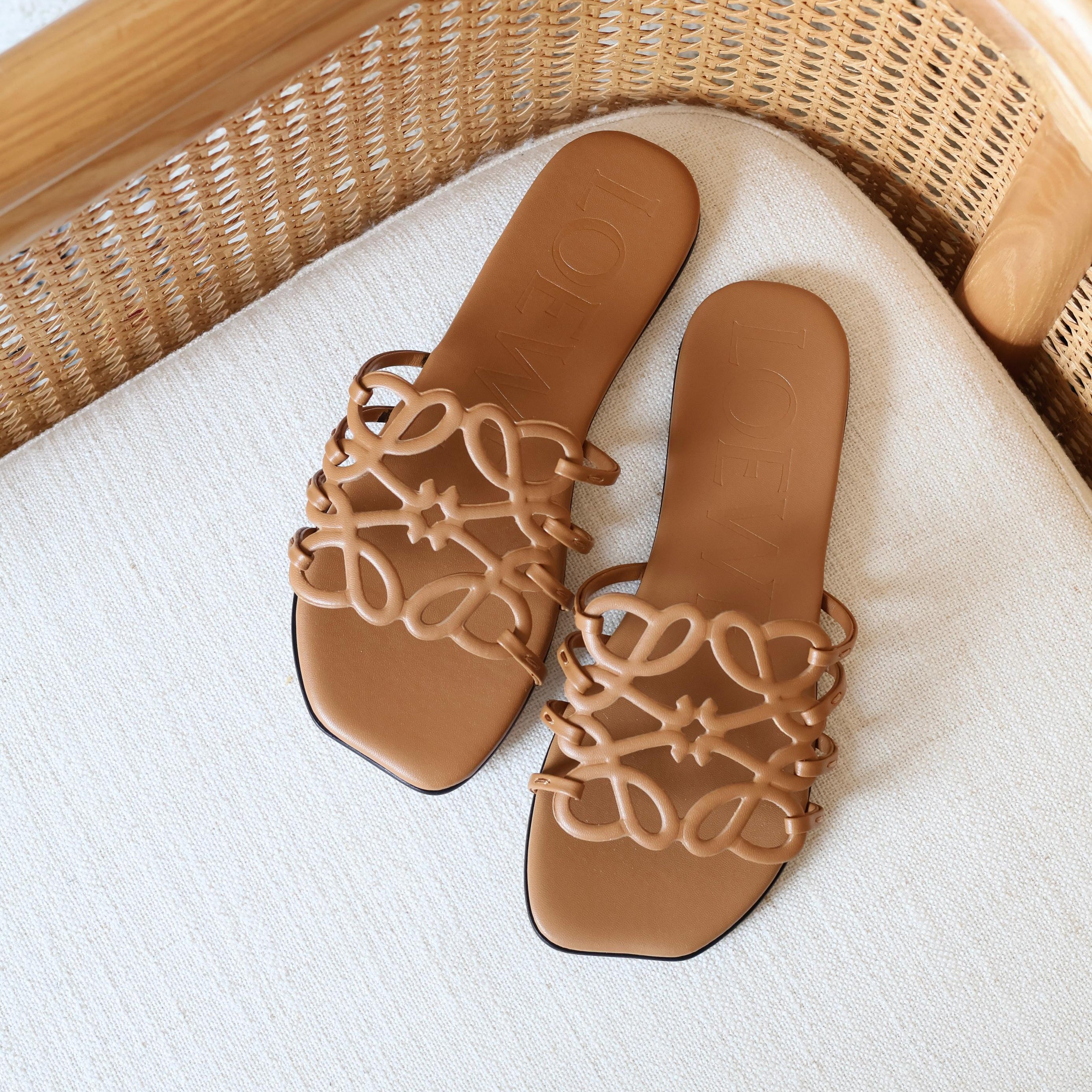 Loewe Petal Slide