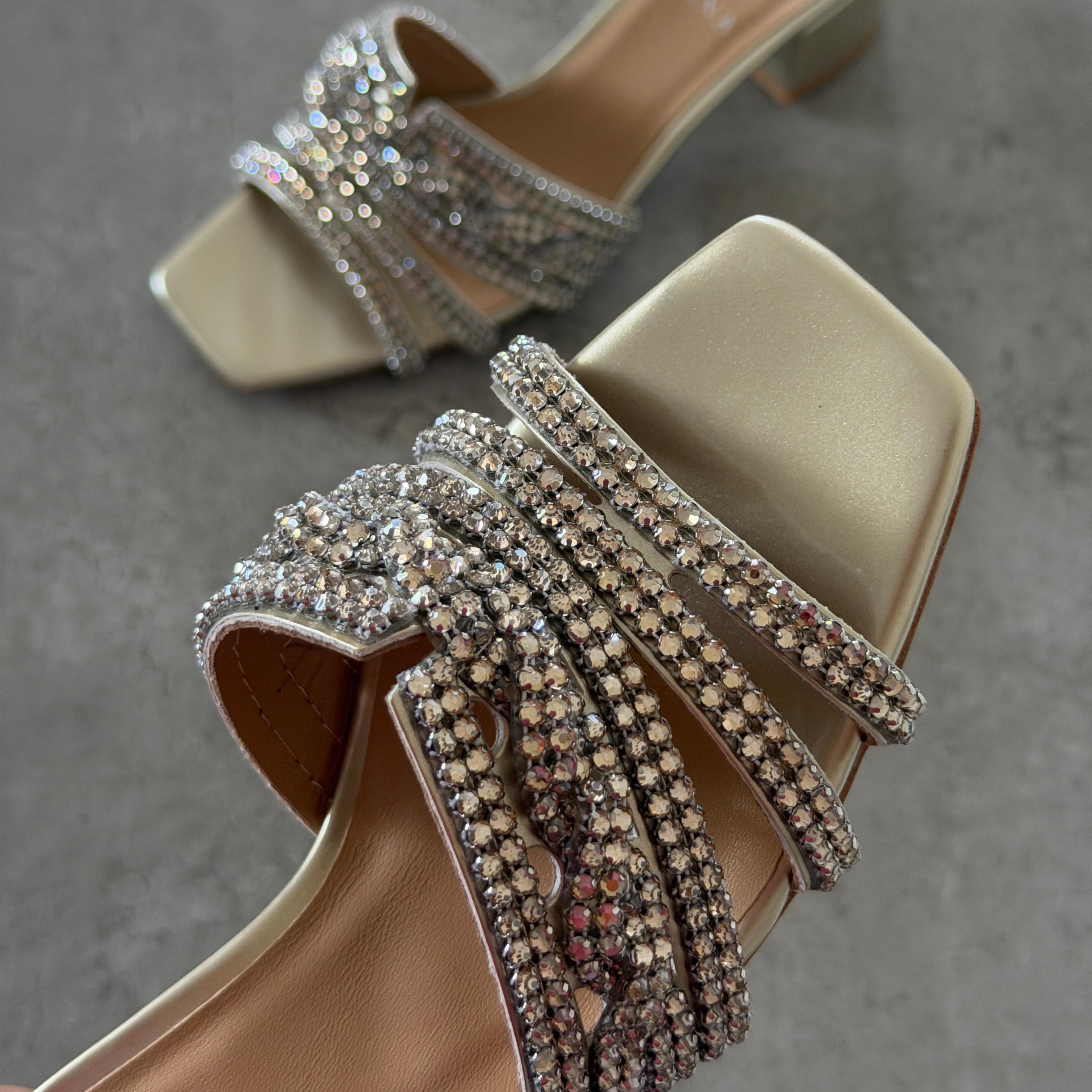 Gina Sandal