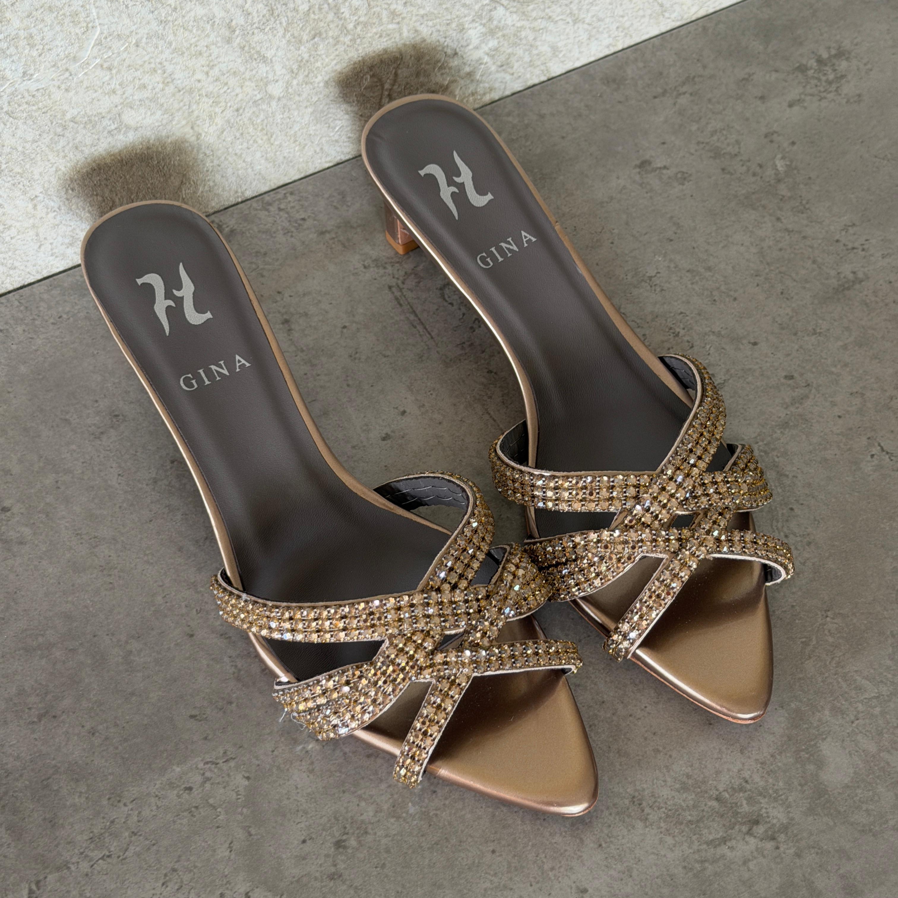Gina Sandal