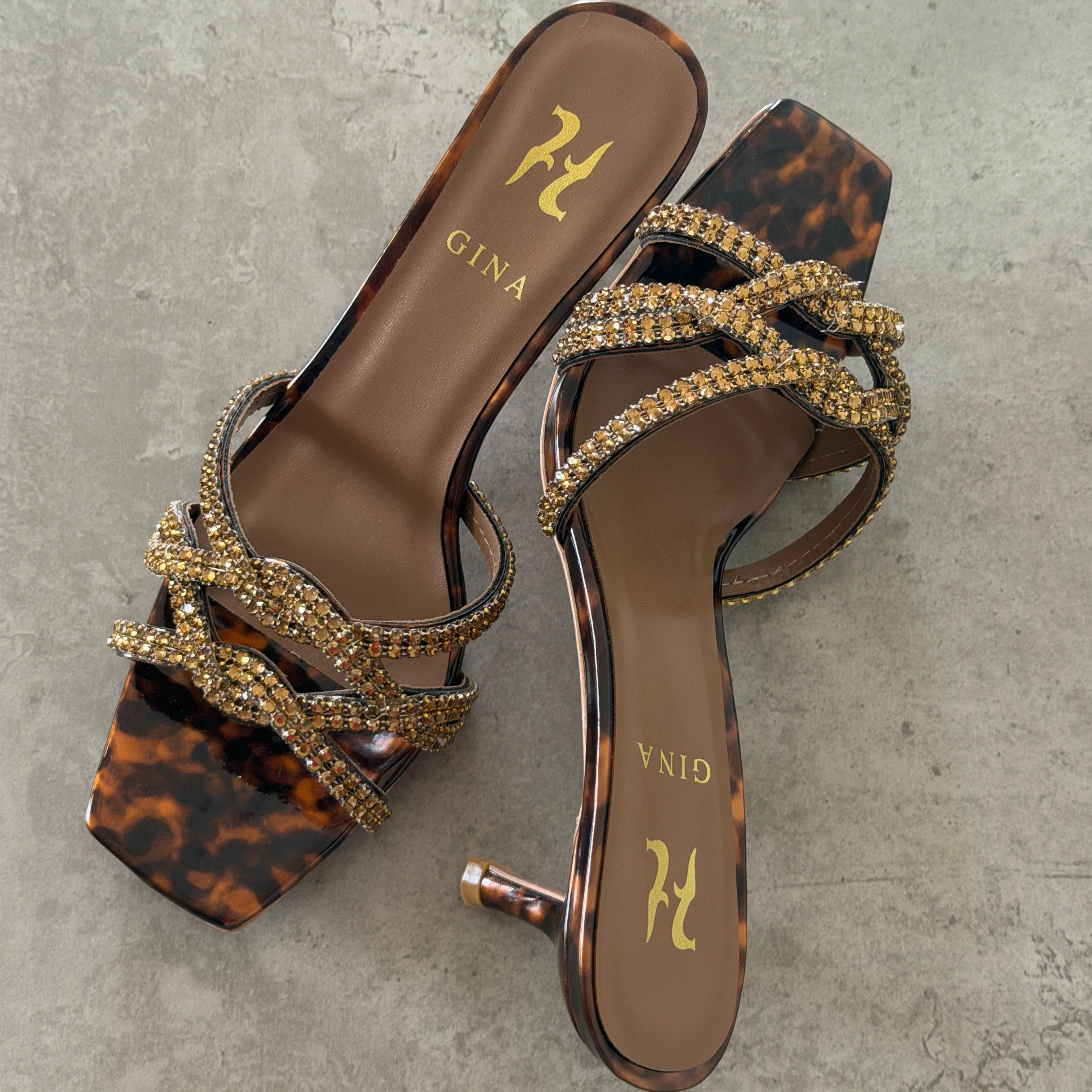 Gina Sandal