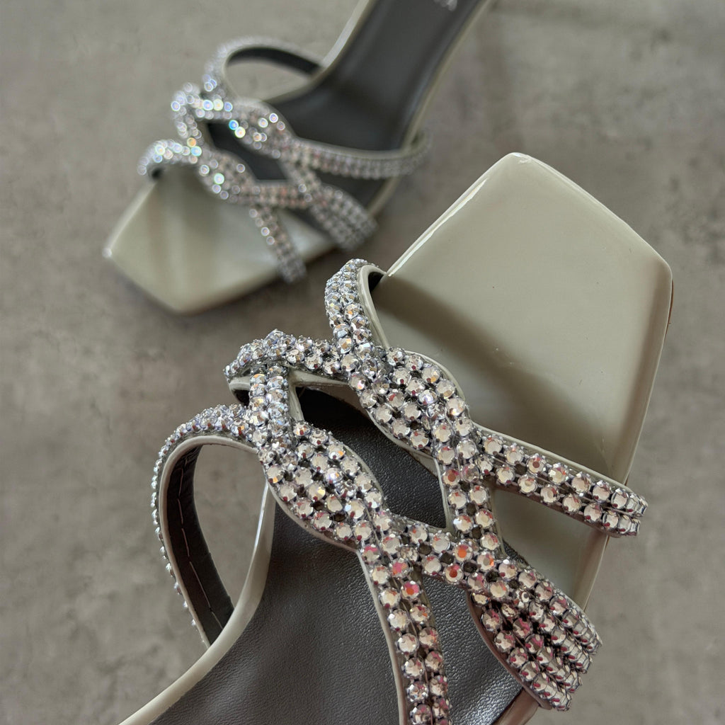 Gina Sandal