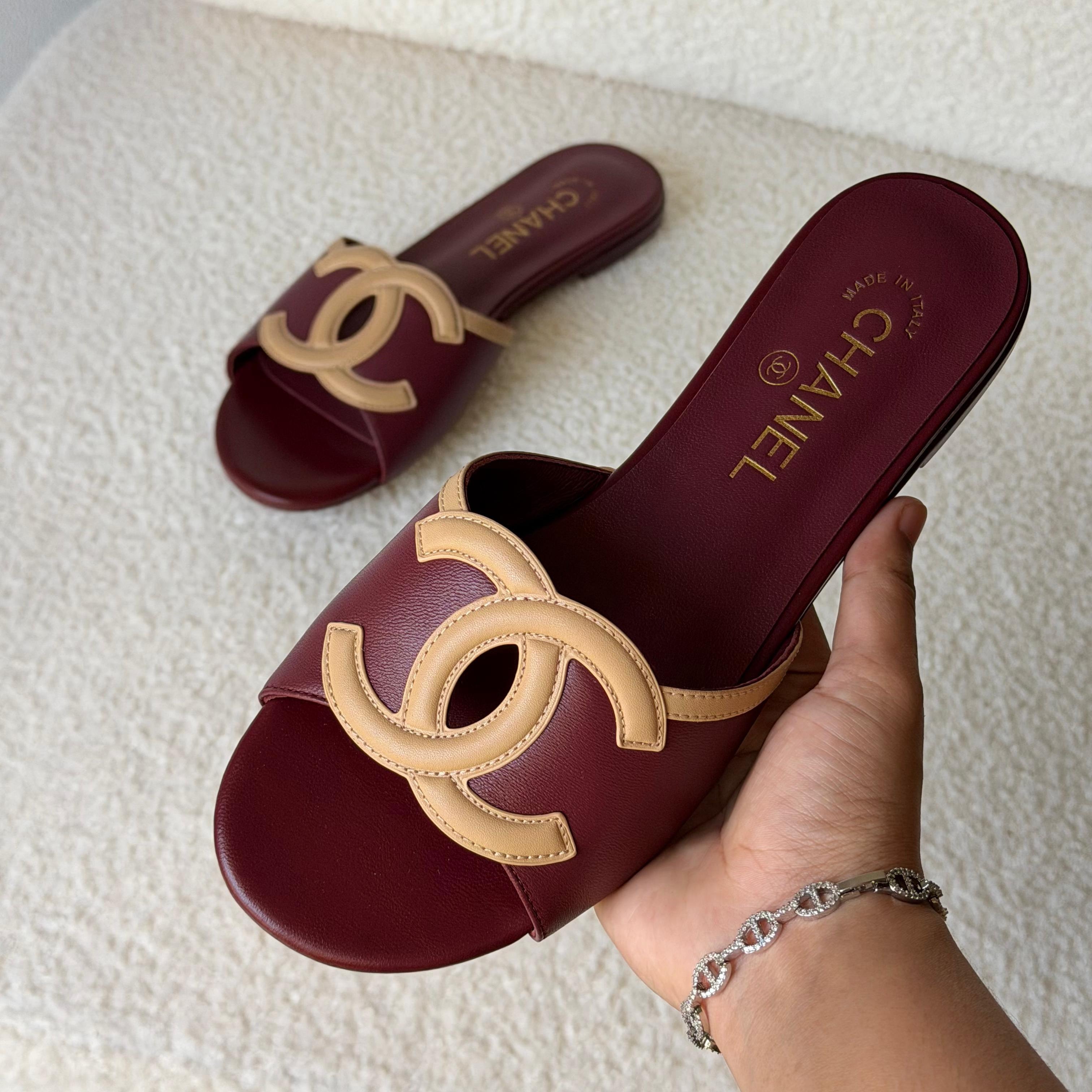 CHANEL MULES 26 FLAT