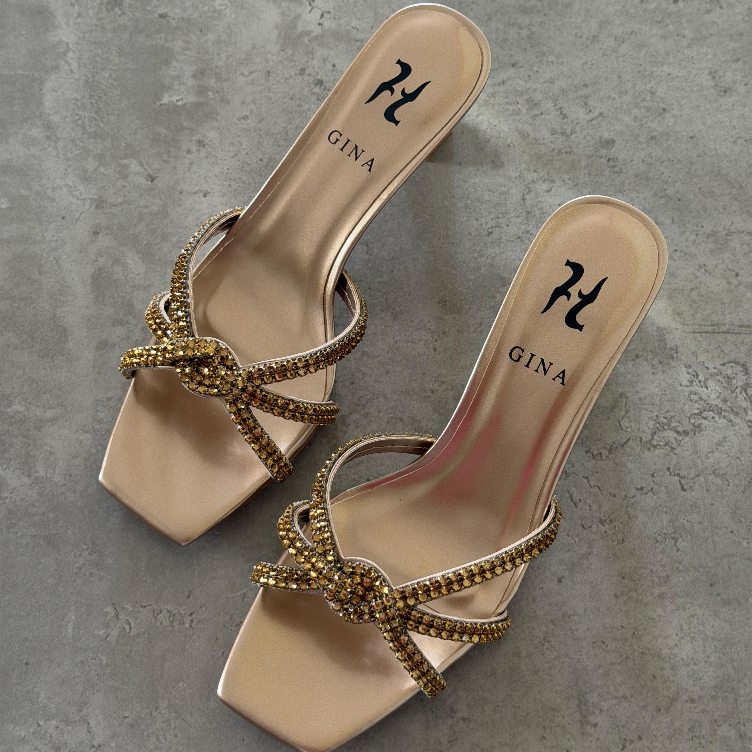 Gina Sandal