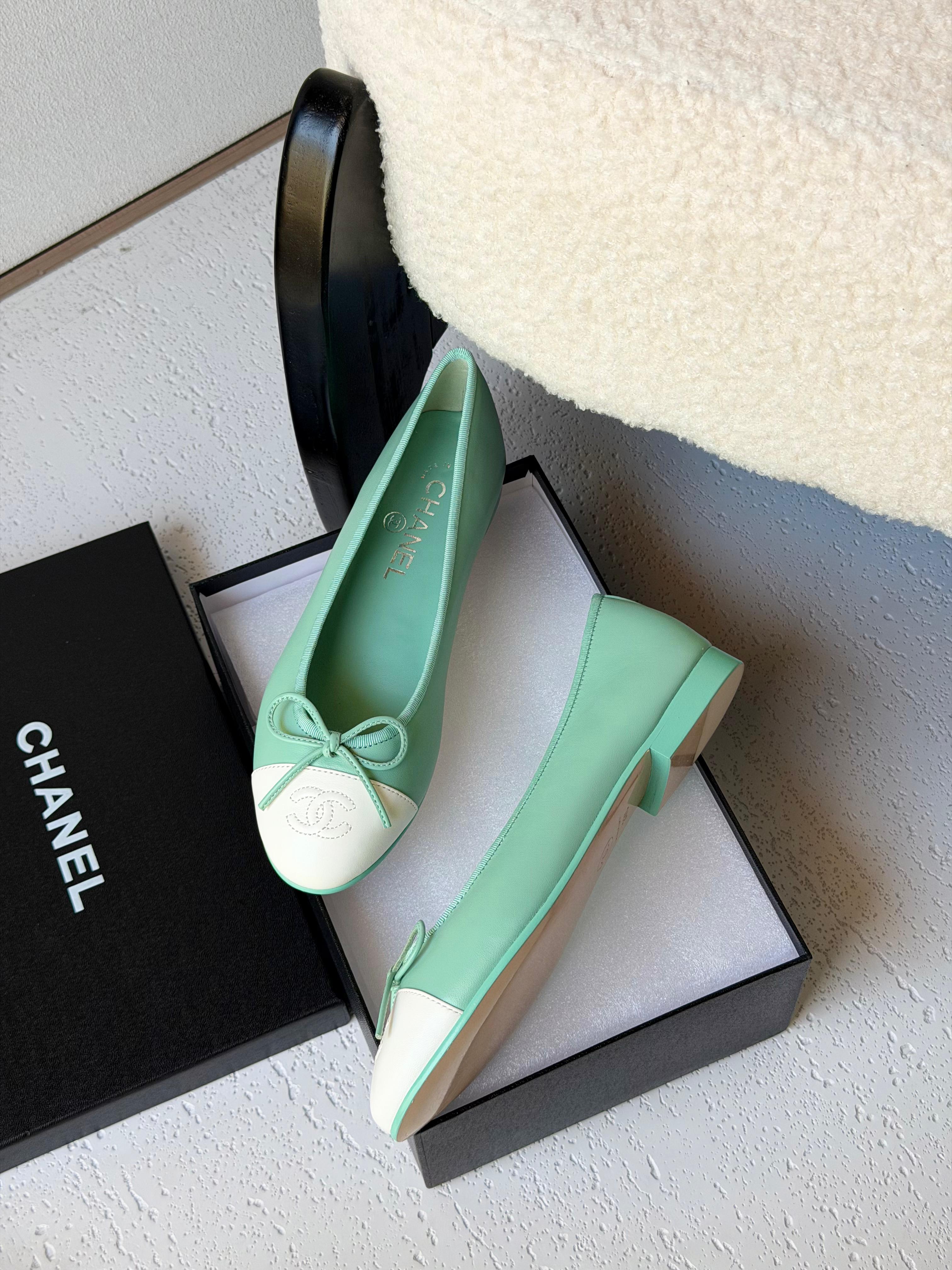 Chanel Ballerina Light Green