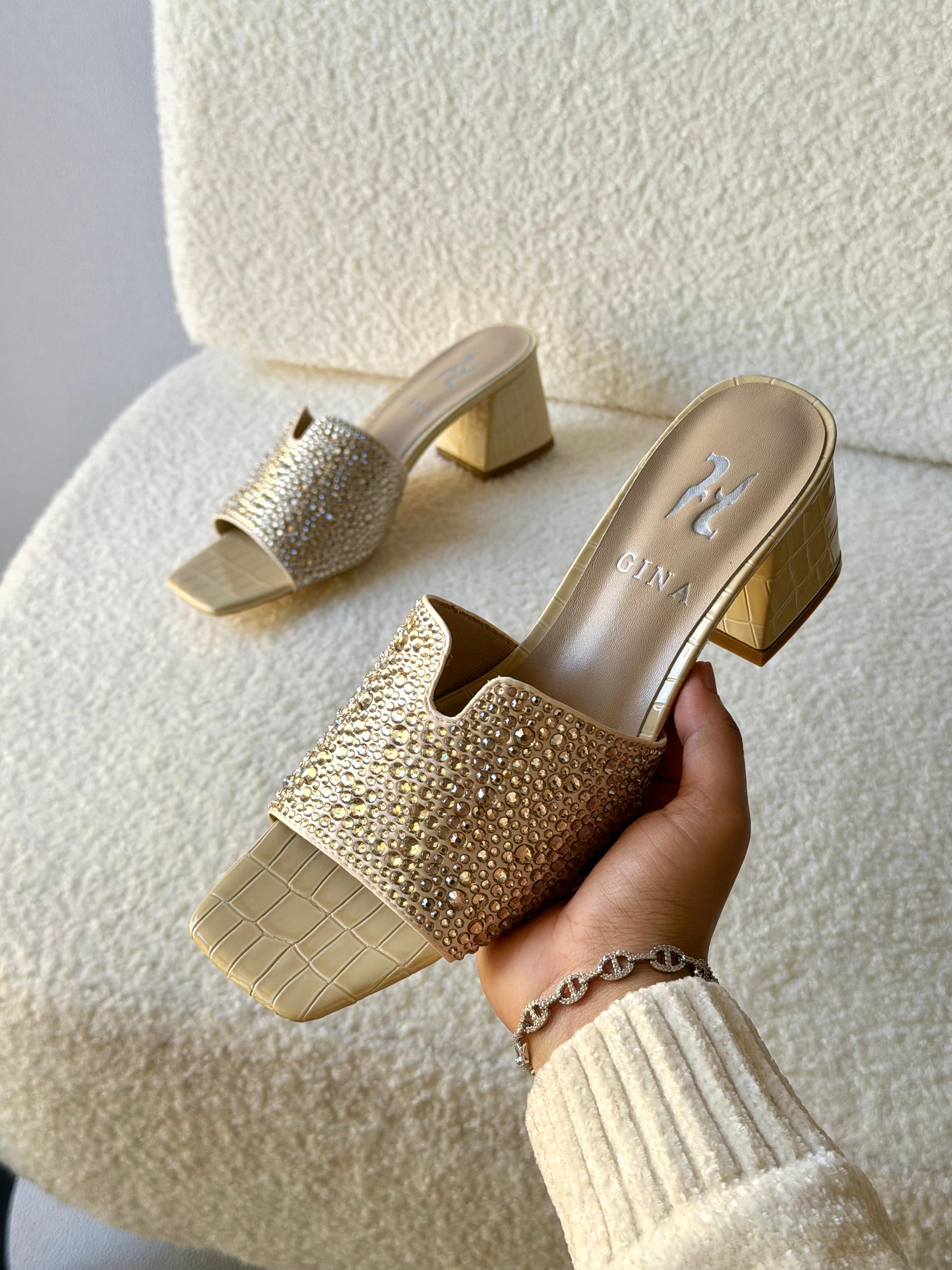 Gina Sandal