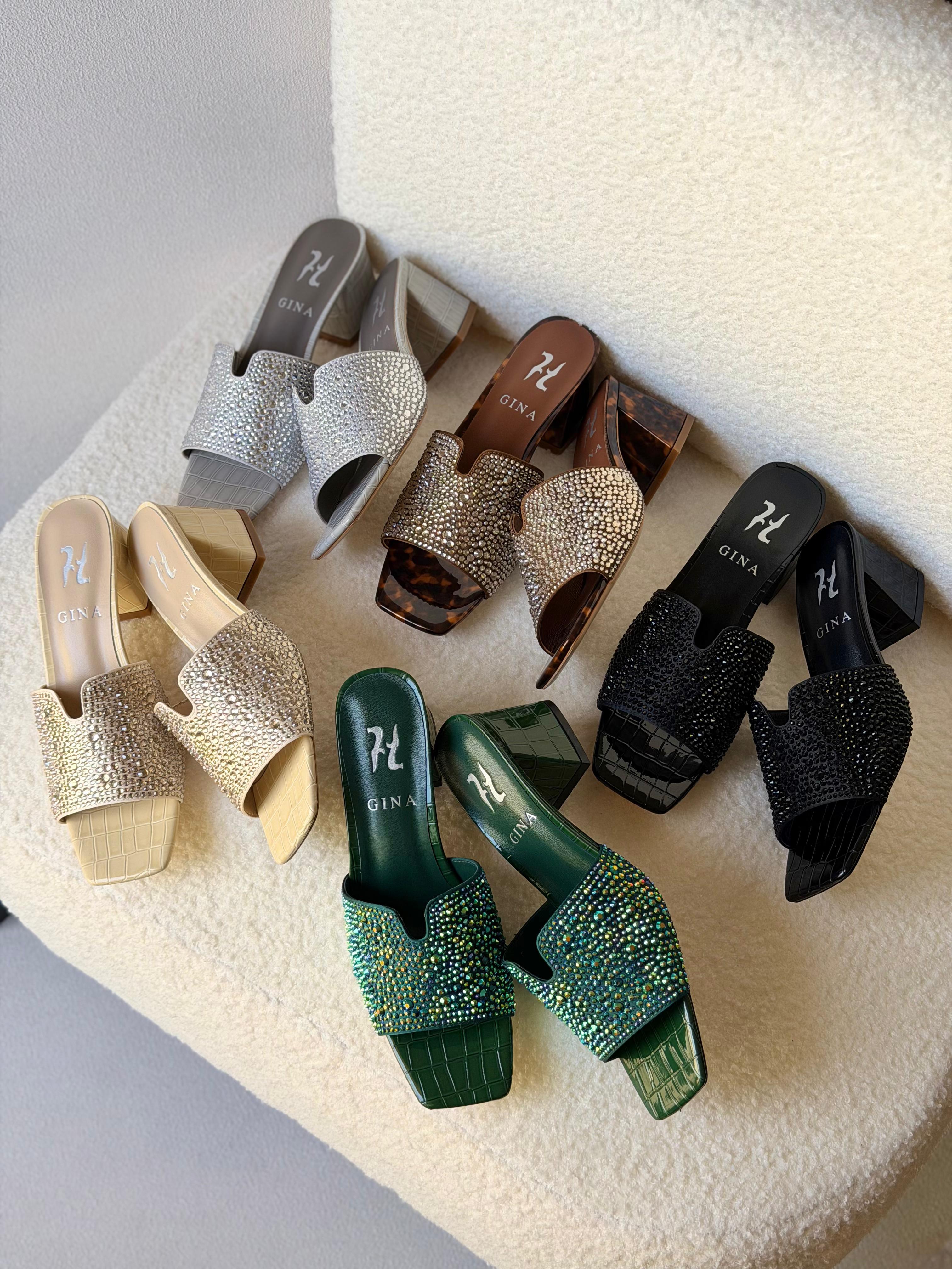 Gina Sandal
