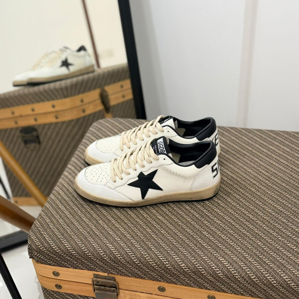 Golden Goose Sneakers